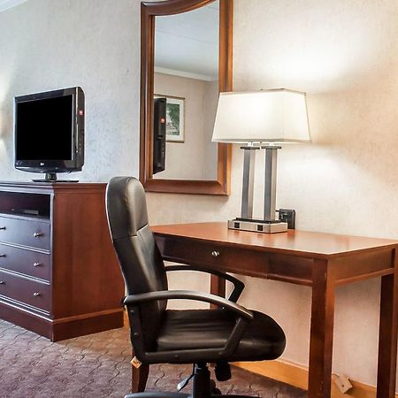 Clarion Hotel Buffalo Airport Williamsville Dış mekan fotoğraf