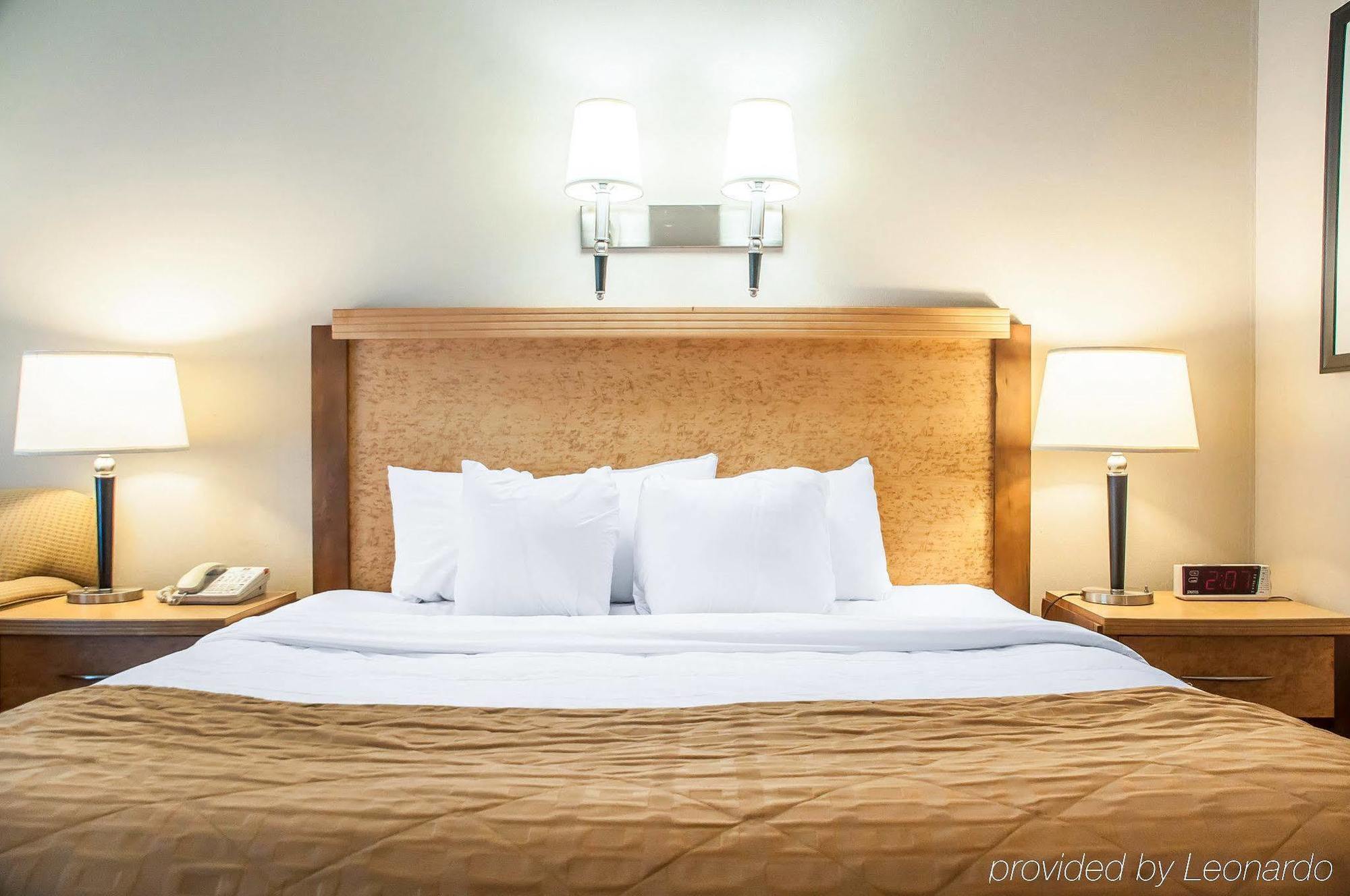 Clarion Hotel Buffalo Airport Williamsville Dış mekan fotoğraf